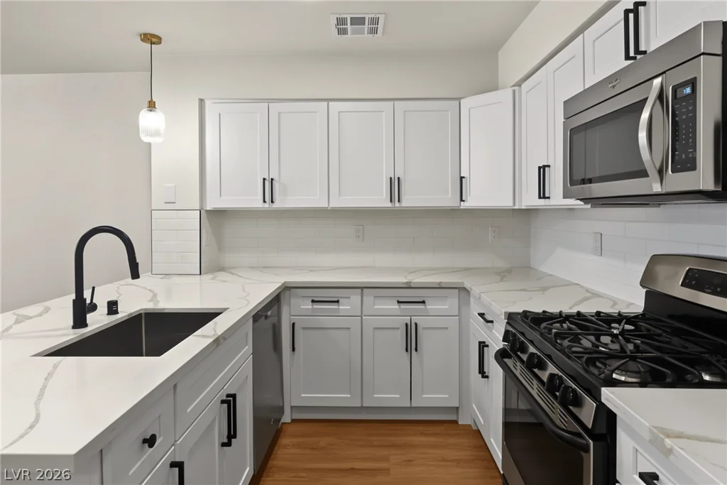 2041 Willowbury, Las Vegas, NV 89108