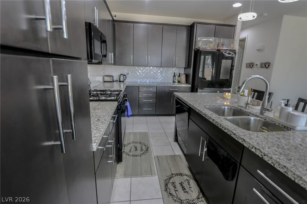 10048 Spelter, Las Vegas, NV 89183