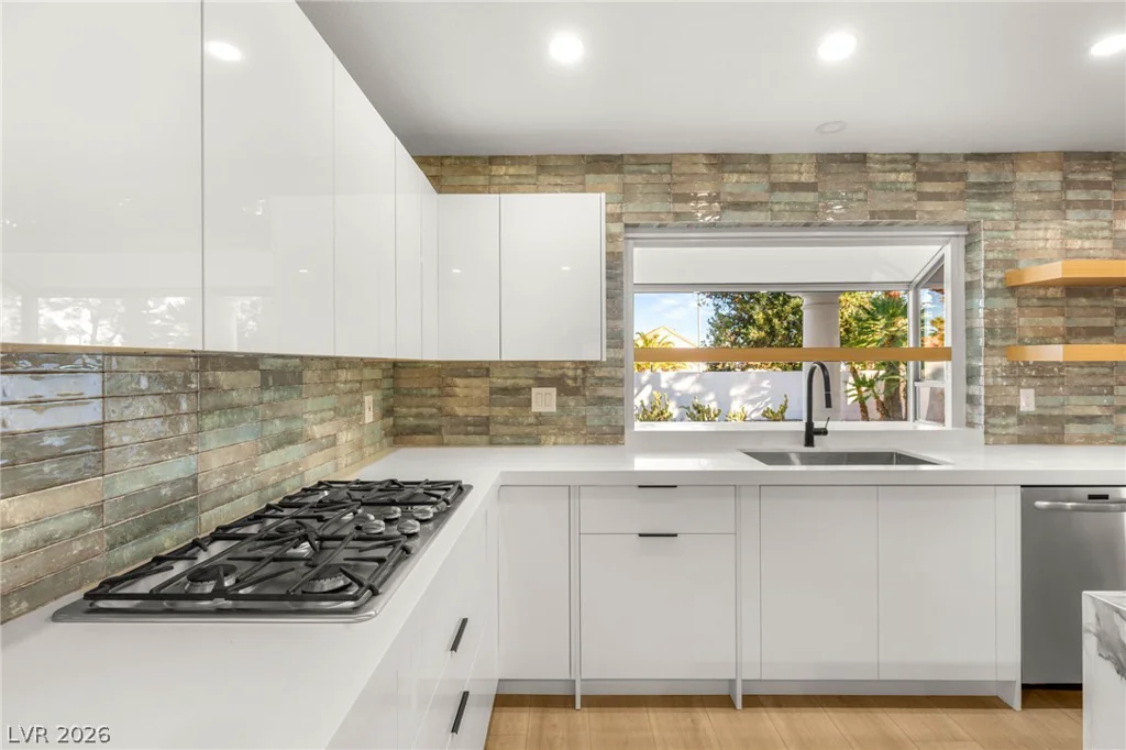 2104 Inverness, Henderson, NV 89074