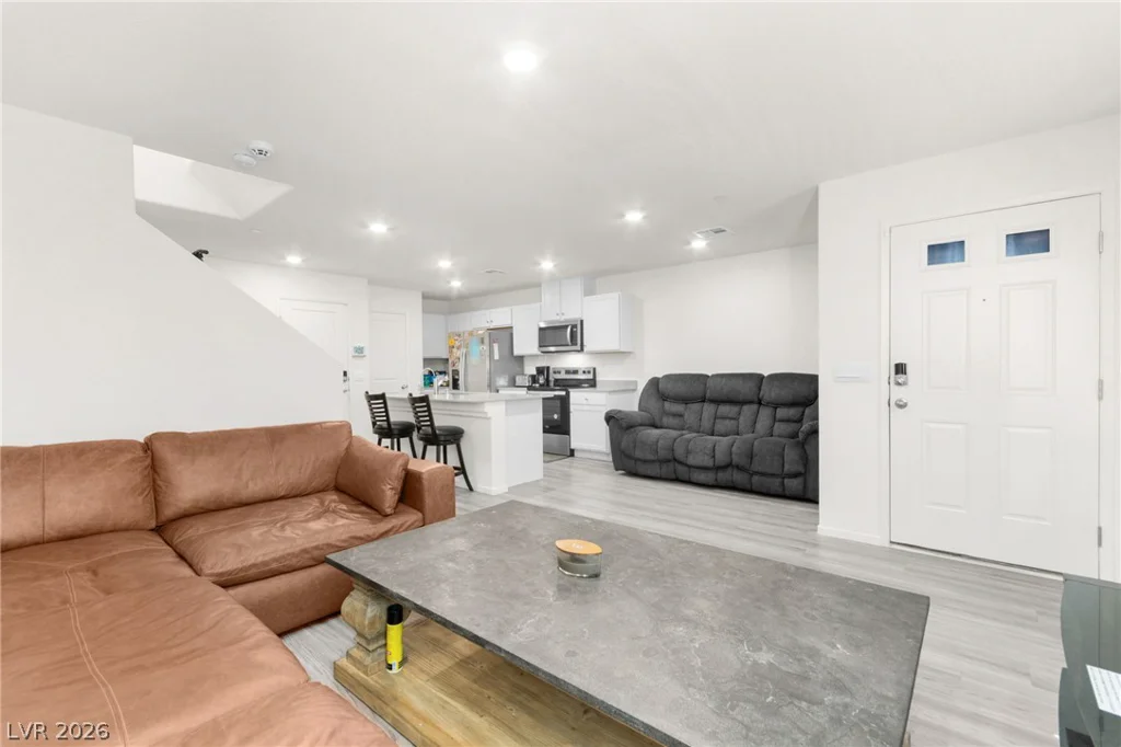 6921 Honor Hill, Las Vegas, NV 89166
