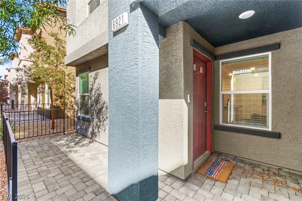 6921 Honor Hill, Las Vegas, NV 89166
