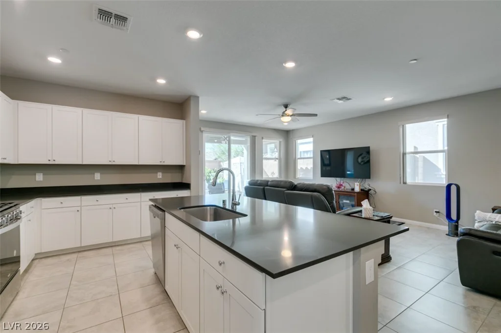 8359 Vinamala, Las Vegas, NV 89149