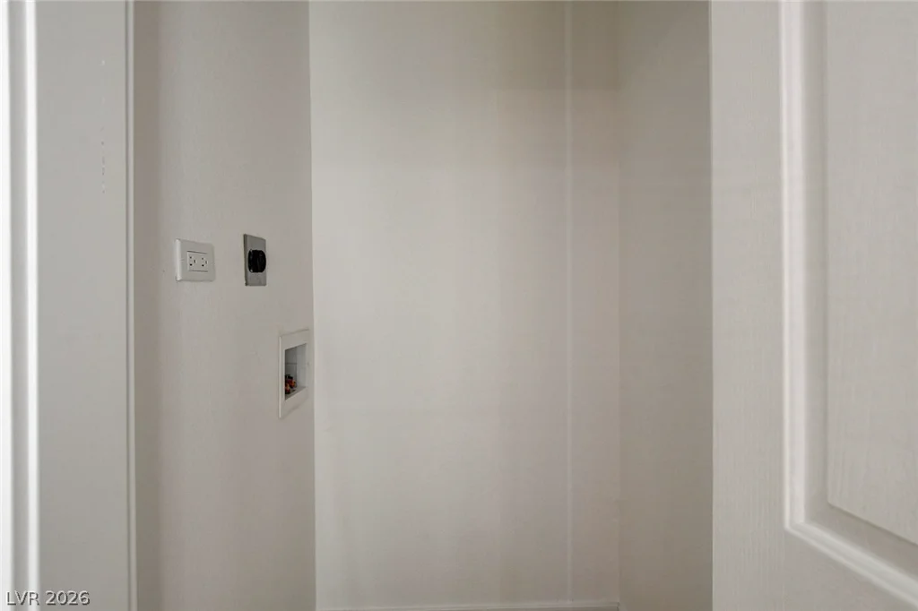 909 Mezpah, Las Vegas, NV 89106