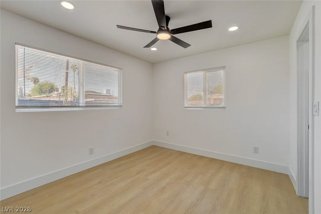 909 Mezpah, Las Vegas, NV 89106