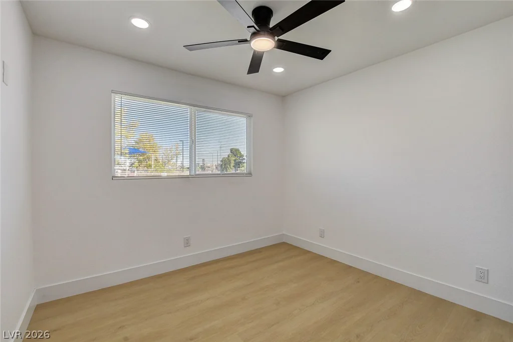 909 Mezpah, Las Vegas, NV 89106