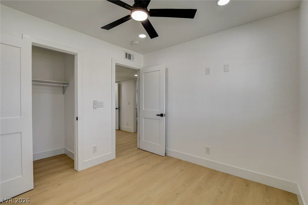 909 Mezpah, Las Vegas, NV 89106