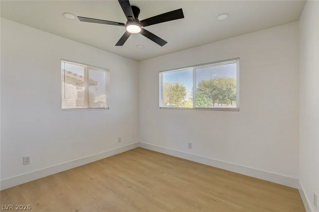 909 Mezpah, Las Vegas, NV 89106