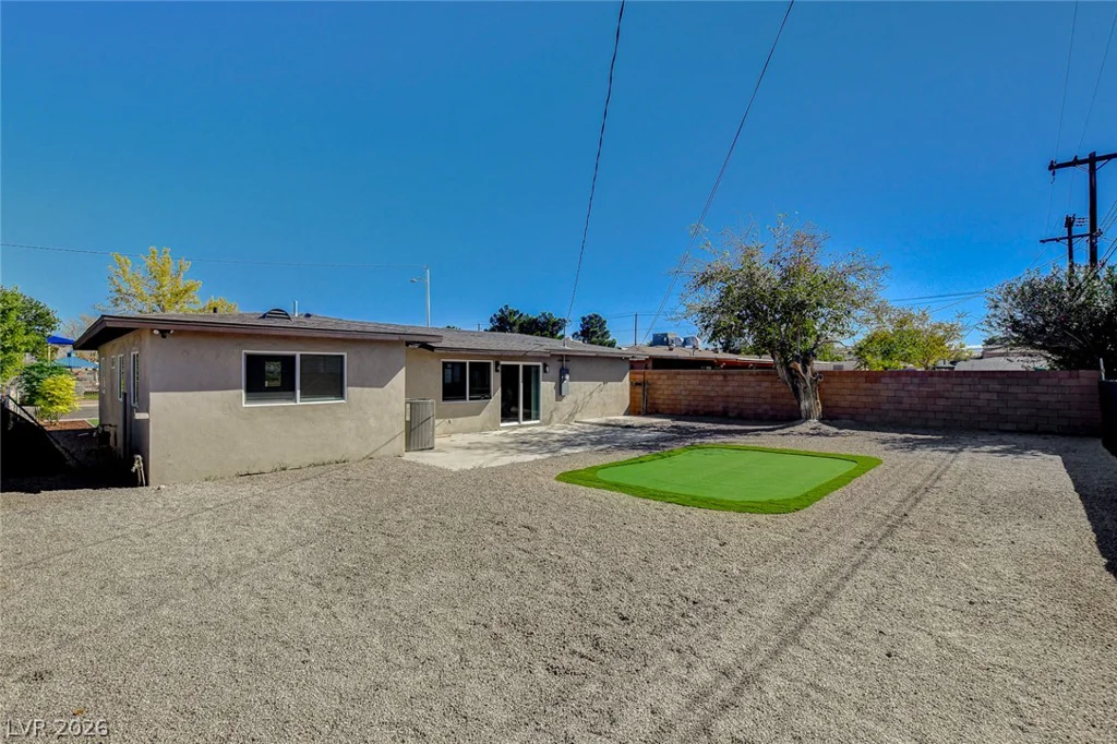 909 Mezpah, Las Vegas, NV 89106