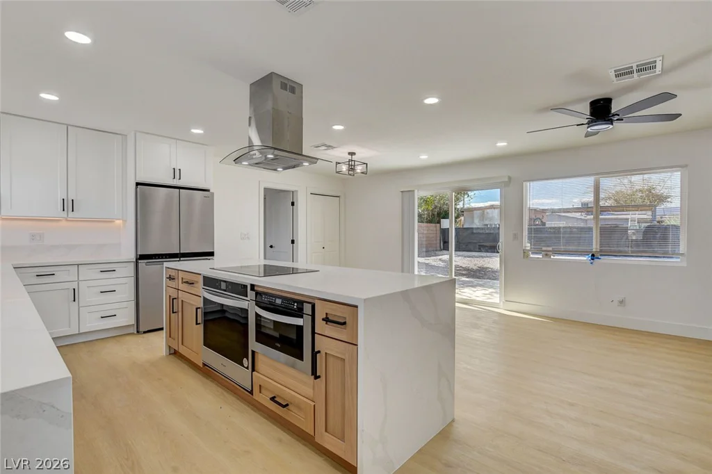 909 Mezpah, Las Vegas, NV 89106