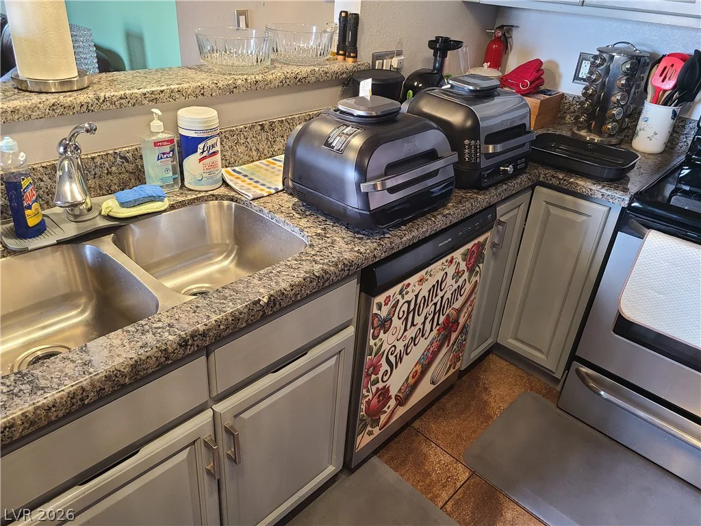 1575 Warm Springs, Henderson, NV 89014