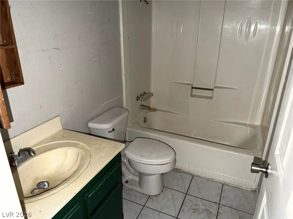 4525 Ogden, Las Vegas, NV 89110