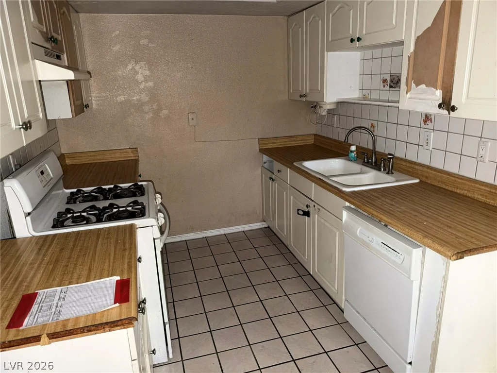 4525 Ogden, Las Vegas, NV 89110