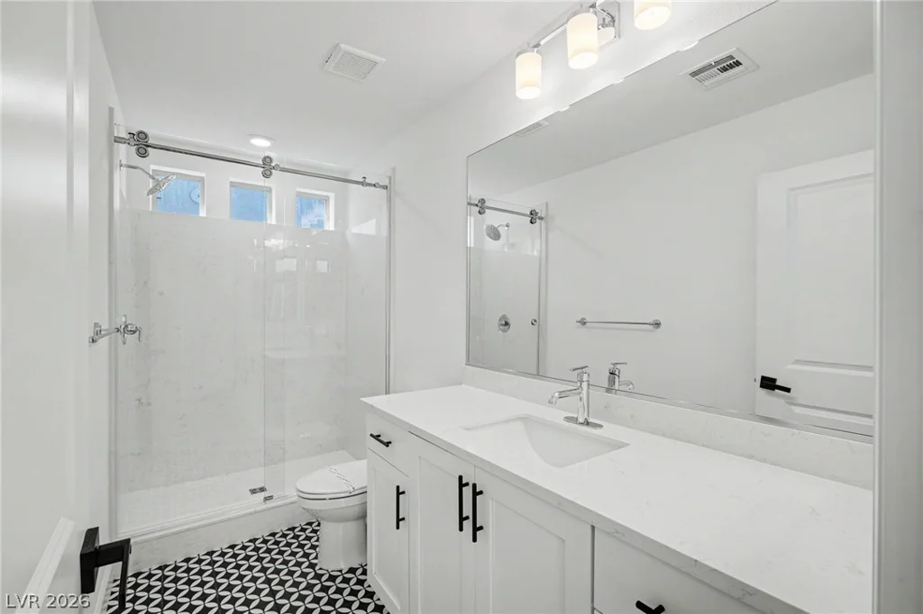 7761 Misty Oaks, Las Vegas, NV 89113