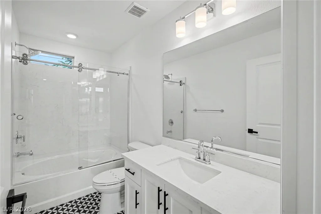 7761 Misty Oaks, Las Vegas, NV 89113