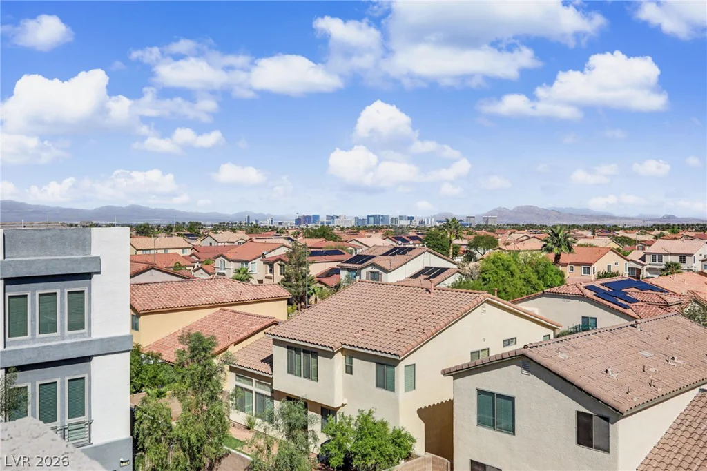 7761 Misty Oaks, Las Vegas, NV 89113