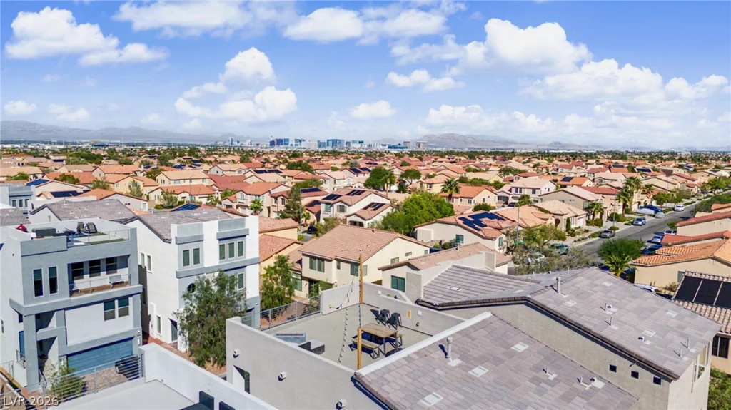 7761 Misty Oaks, Las Vegas, NV 89113