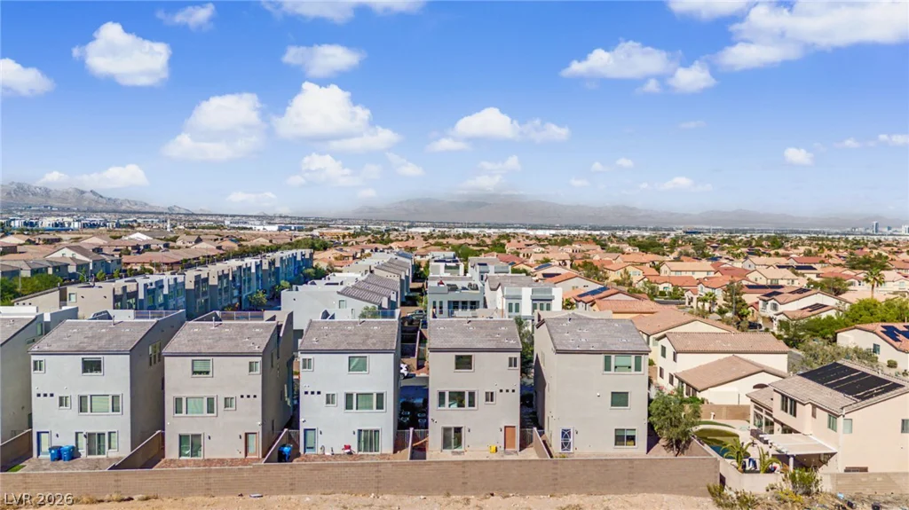 7761 Misty Oaks, Las Vegas, NV 89113