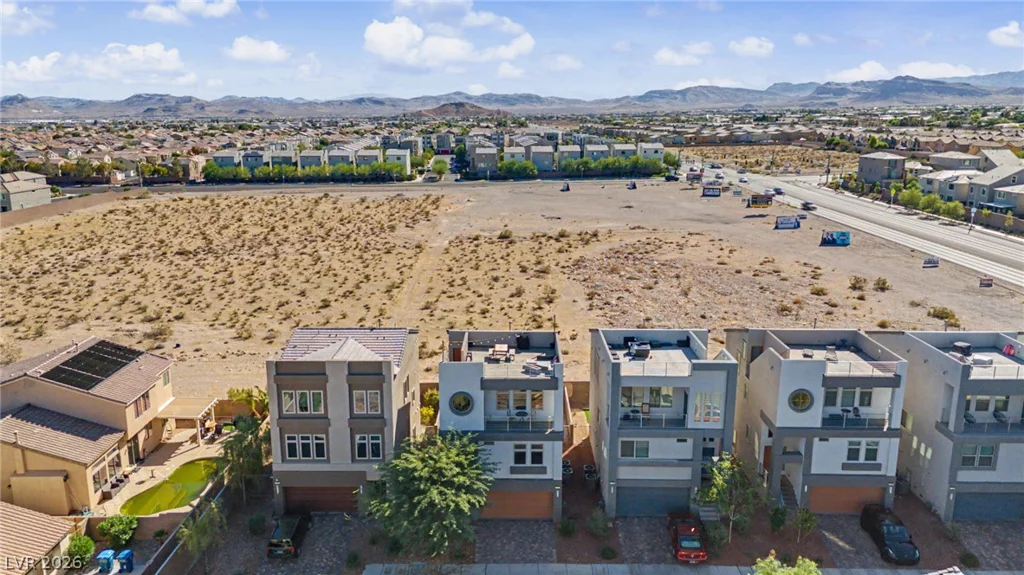 7761 Misty Oaks, Las Vegas, NV 89113