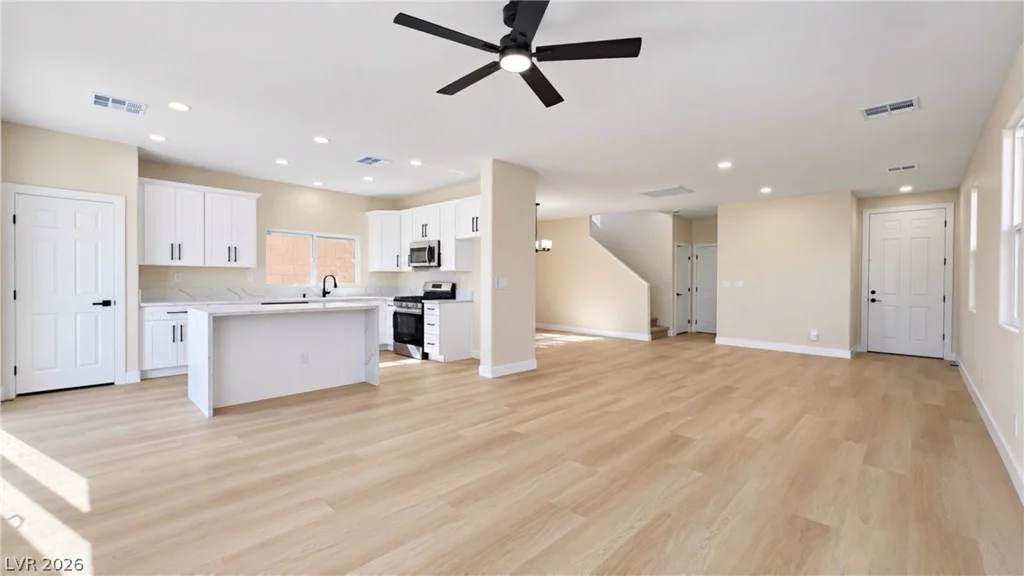 7480 Easingwold, Las Vegas, NV 89113