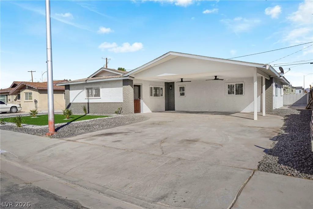 1712 Ludwig, Las Vegas, NV 89106