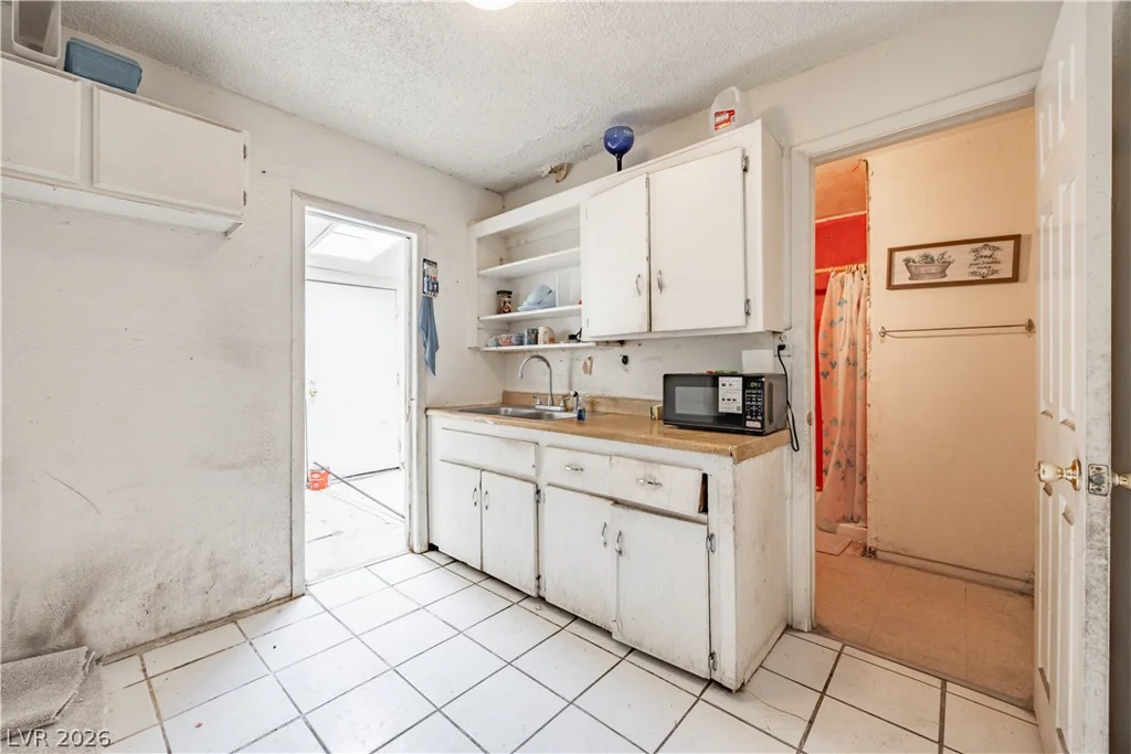 2529 Magnet, North Las Vegas, NV 89030