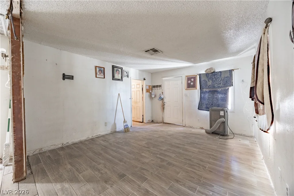 2529 Magnet, North Las Vegas, NV 89030