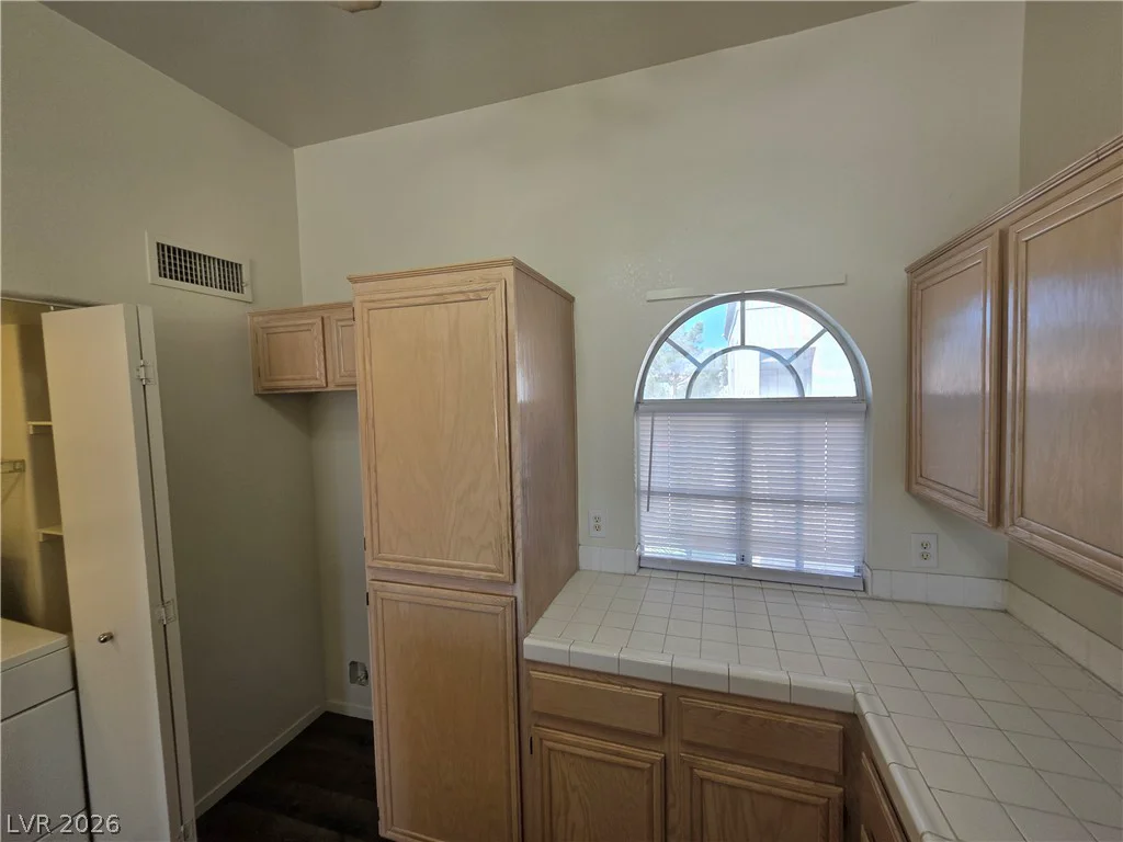 3125 Buffalo, Las Vegas, NV 89128