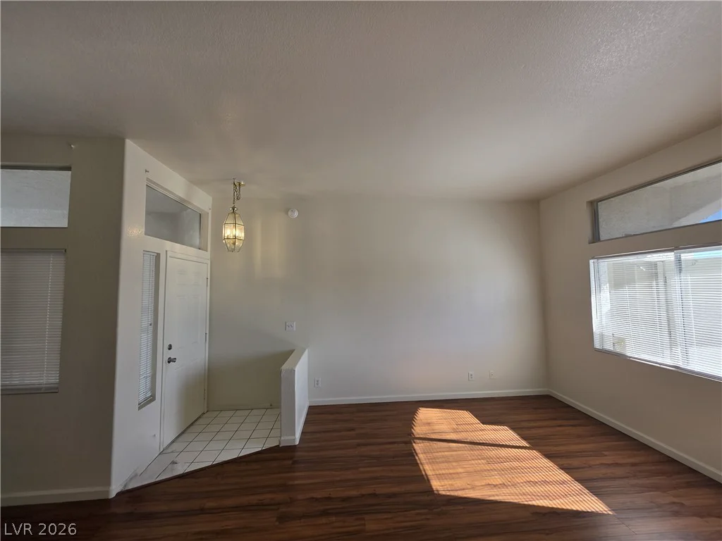 3125 Buffalo, Las Vegas, NV 89128