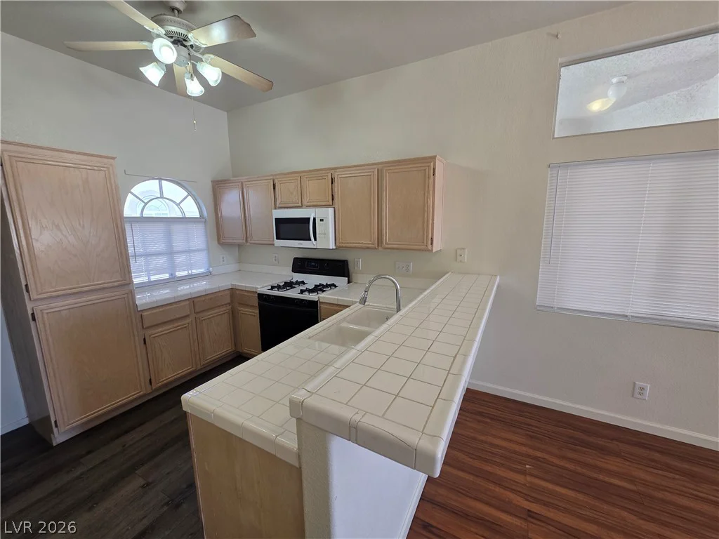 3125 Buffalo, Las Vegas, NV 89128