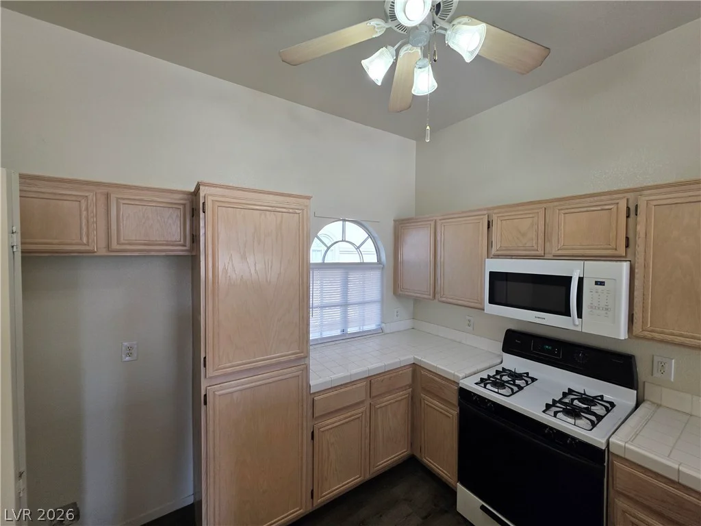 3125 Buffalo, Las Vegas, NV 89128