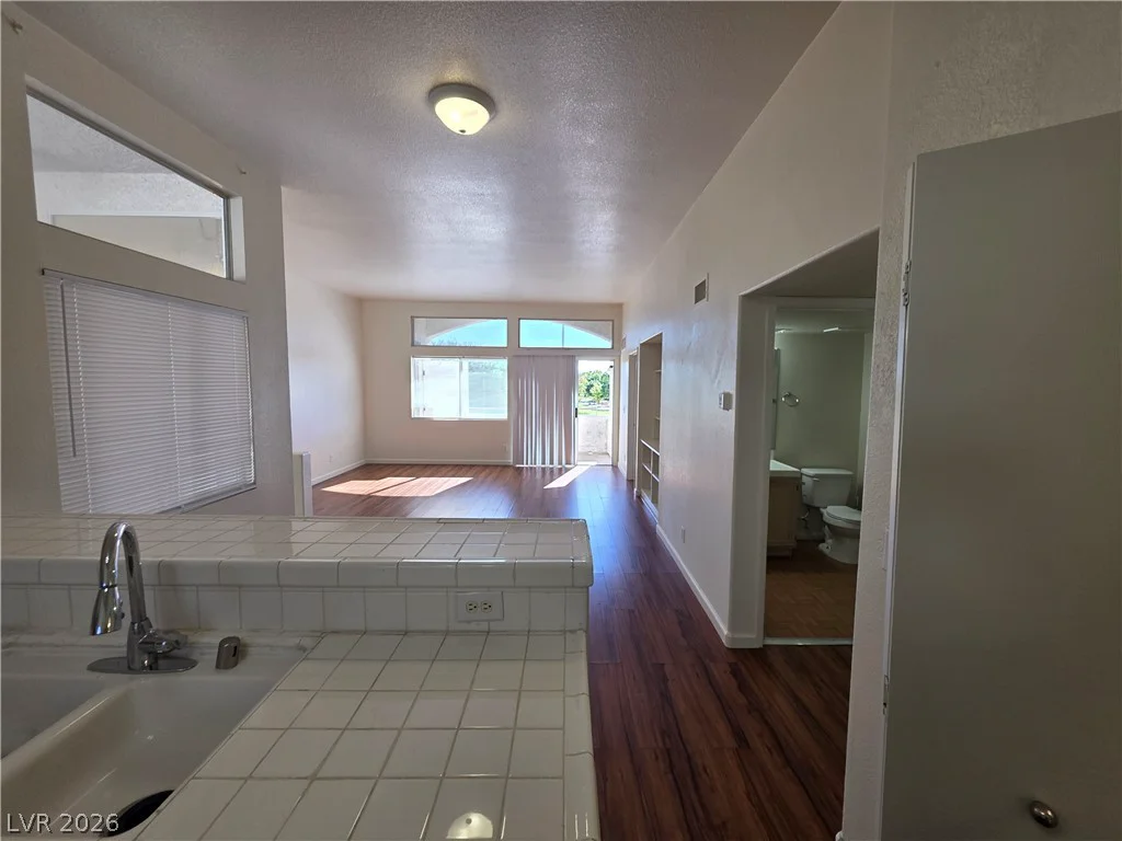 3125 Buffalo, Las Vegas, NV 89128
