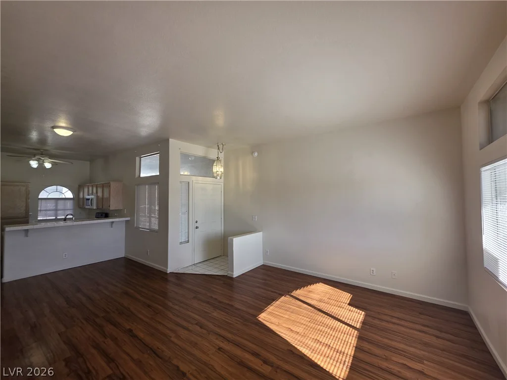 3125 Buffalo, Las Vegas, NV 89128
