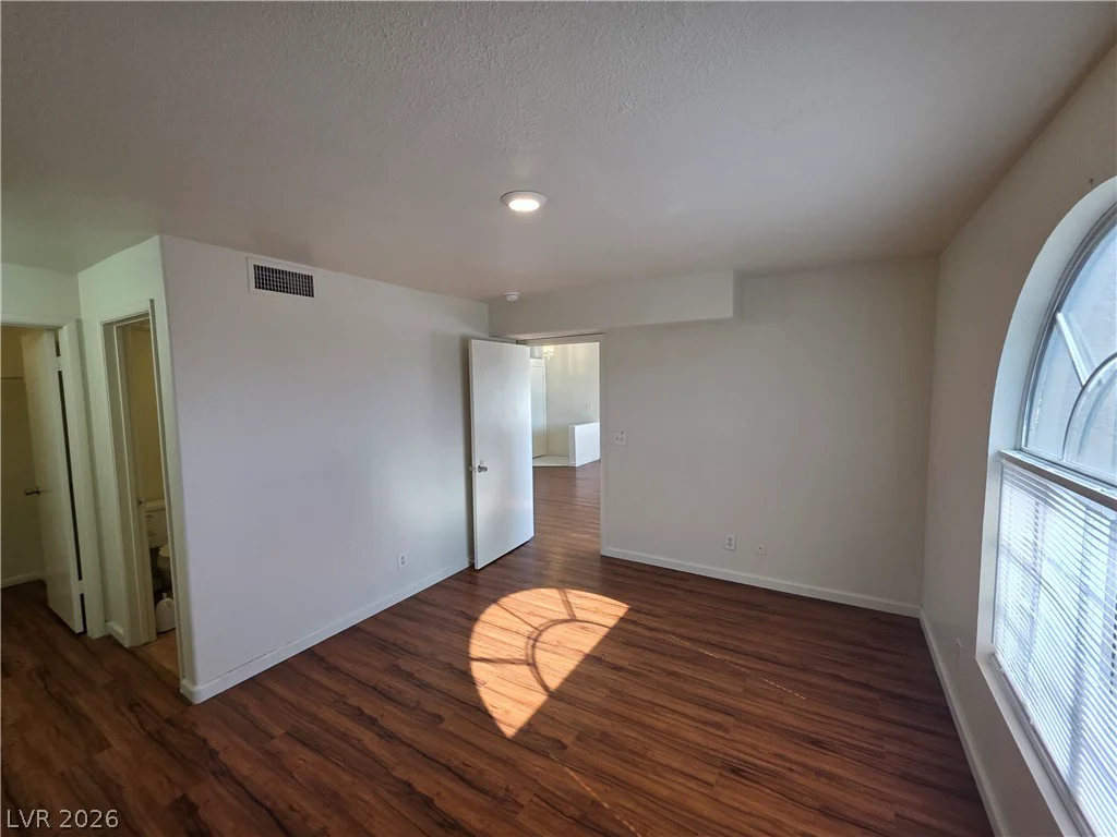 3125 Buffalo, Las Vegas, NV 89128