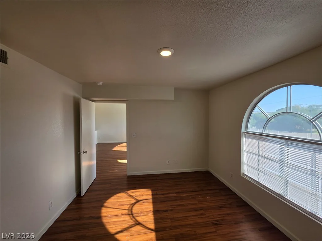 3125 Buffalo, Las Vegas, NV 89128