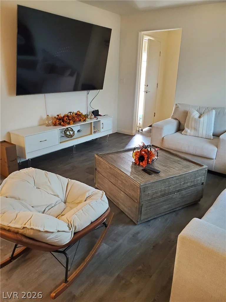 6912 Diamond Blue, North Las Vegas, NV 89086