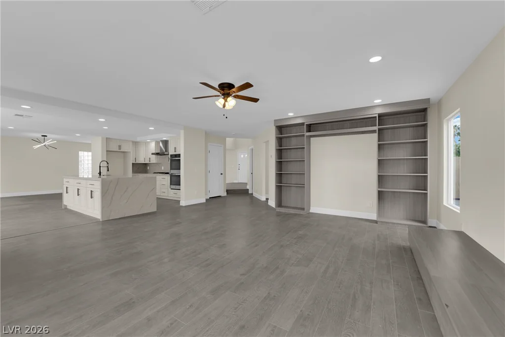 8300 Antler Ridge, Las Vegas, NV 89149