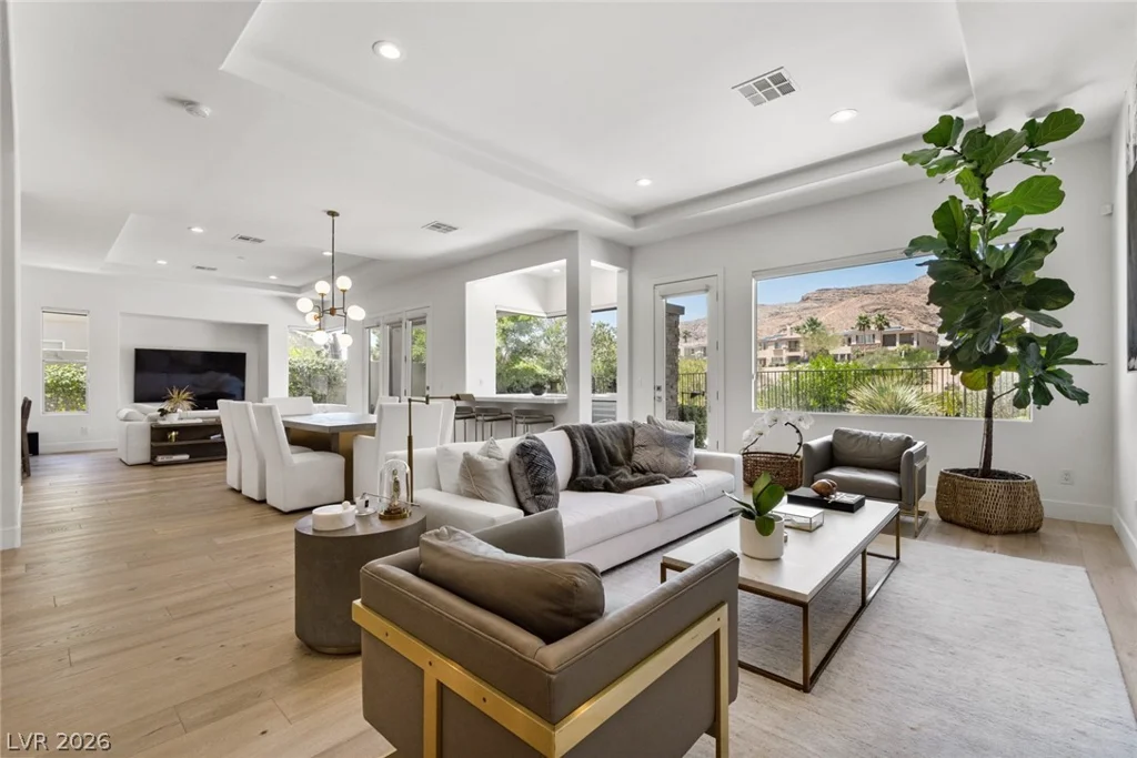2797 Turtle Head Peak Dr, Las Vegas, NV 89135