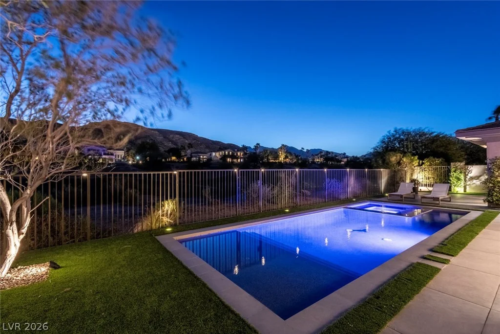2797 Turtle Head Peak Dr, Las Vegas, NV 89135