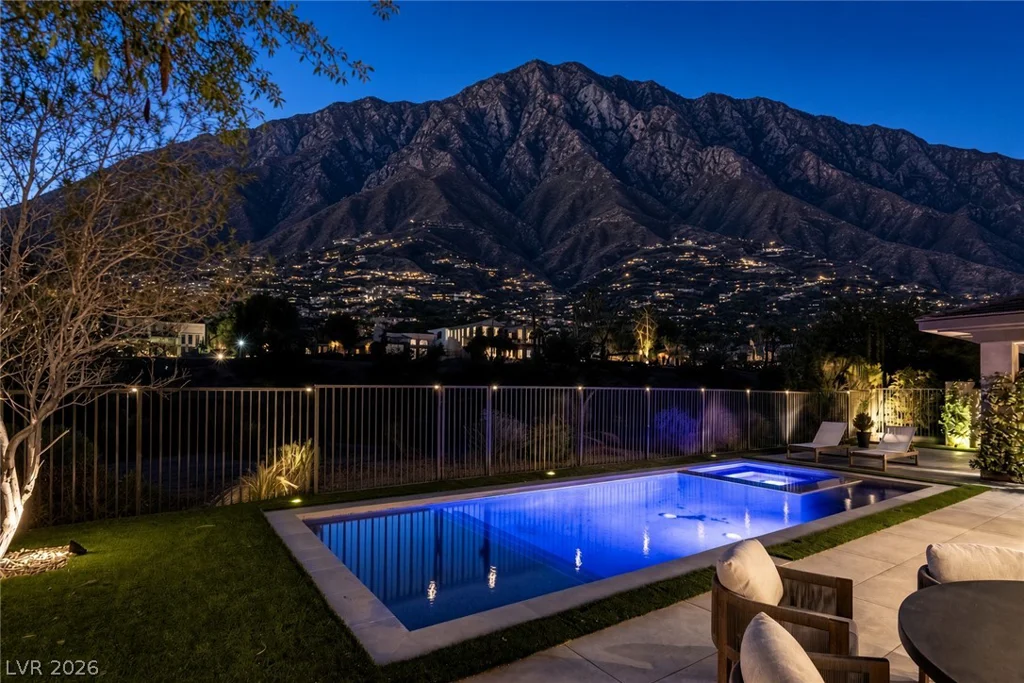 2797 Turtle Head Peak Dr, Las Vegas, NV 89135