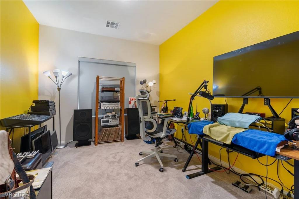1305 Johnson Creek, North Las Vegas, NV 89084