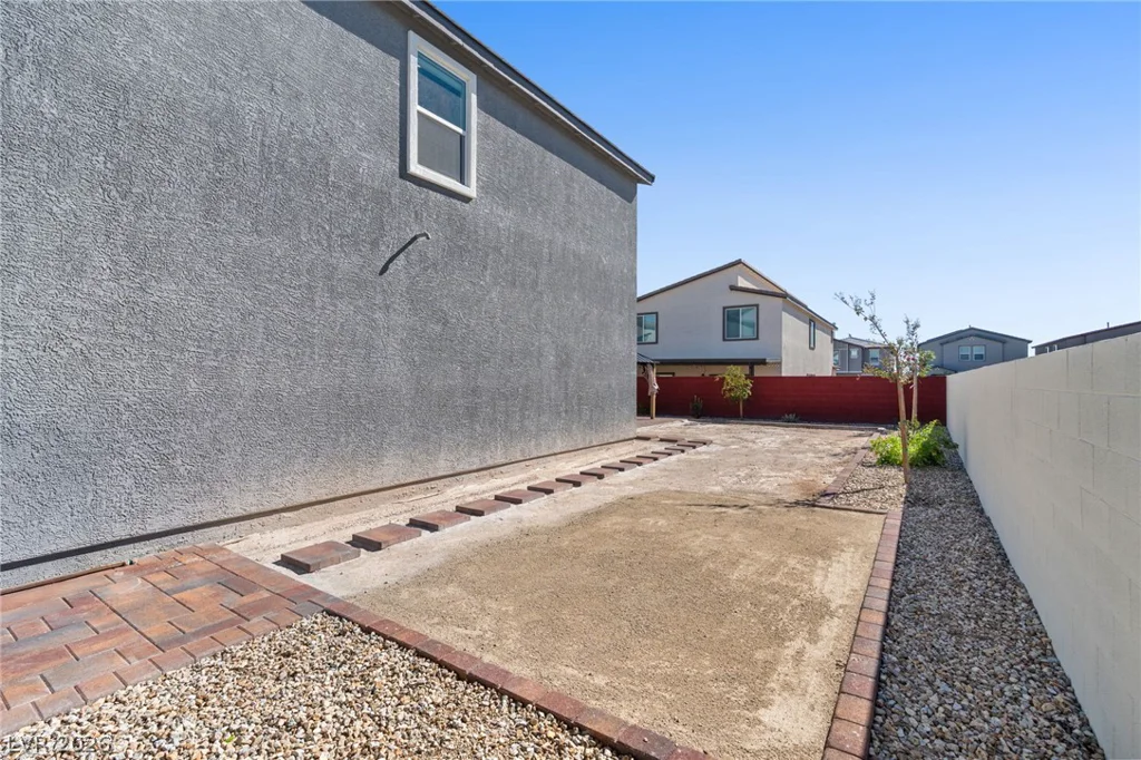 1305 Johnson Creek, North Las Vegas, NV 89084