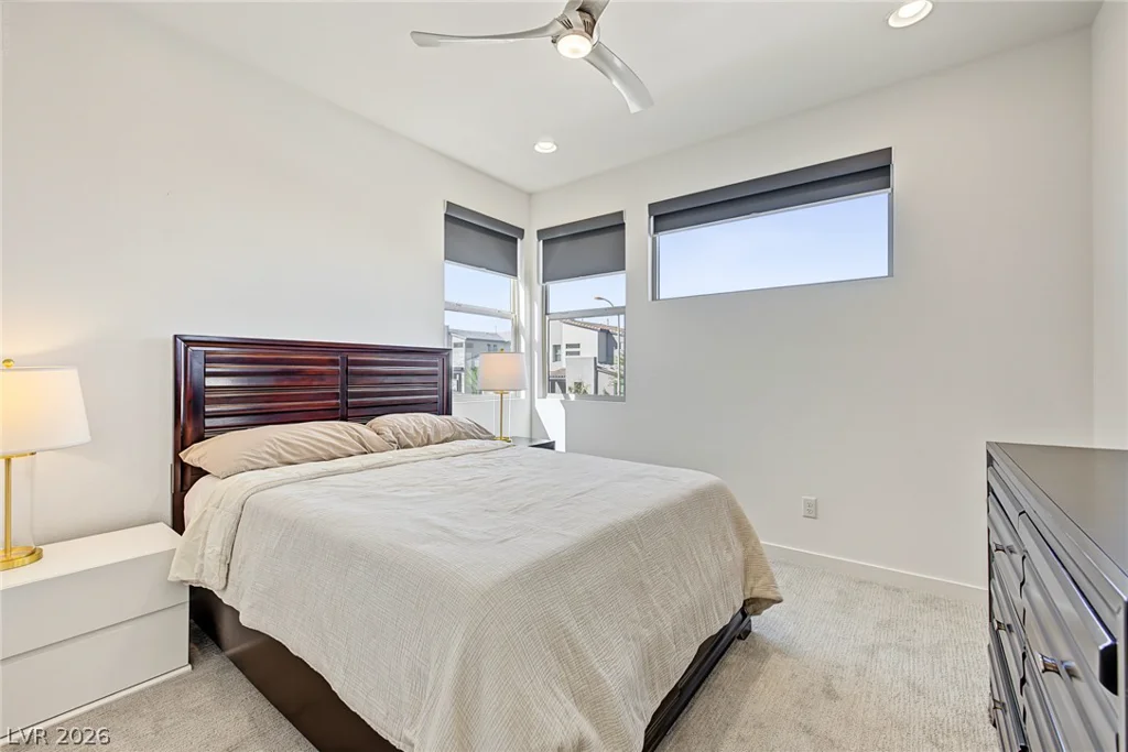 10261 Midnight Meteor, Las Vegas, NV 89166