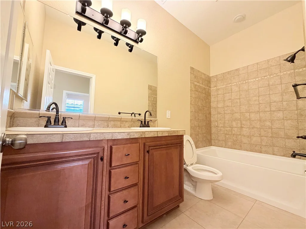 9093 Ashiwi, Las Vegas, NV 89178