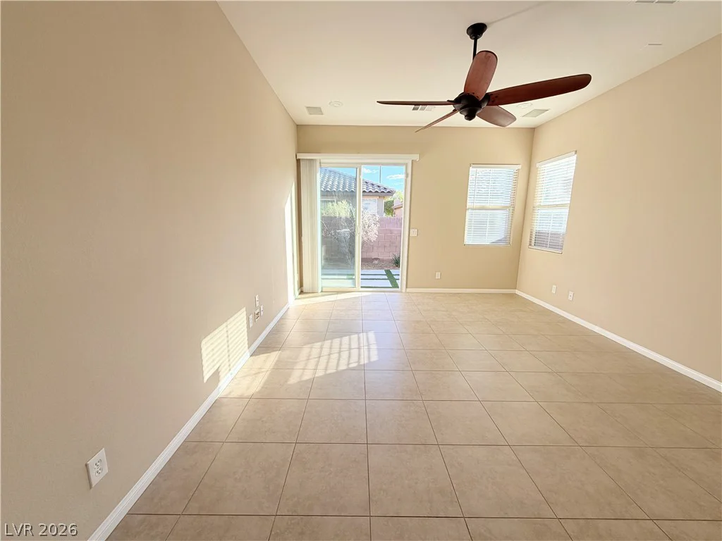 9093 Ashiwi, Las Vegas, NV 89178