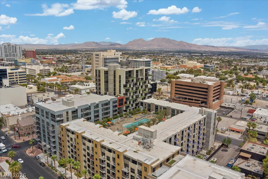 353 Bonneville, Las Vegas, NV 89101