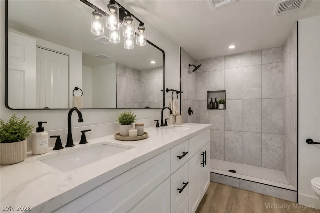 4702 Obannon, Las Vegas, NV 89102