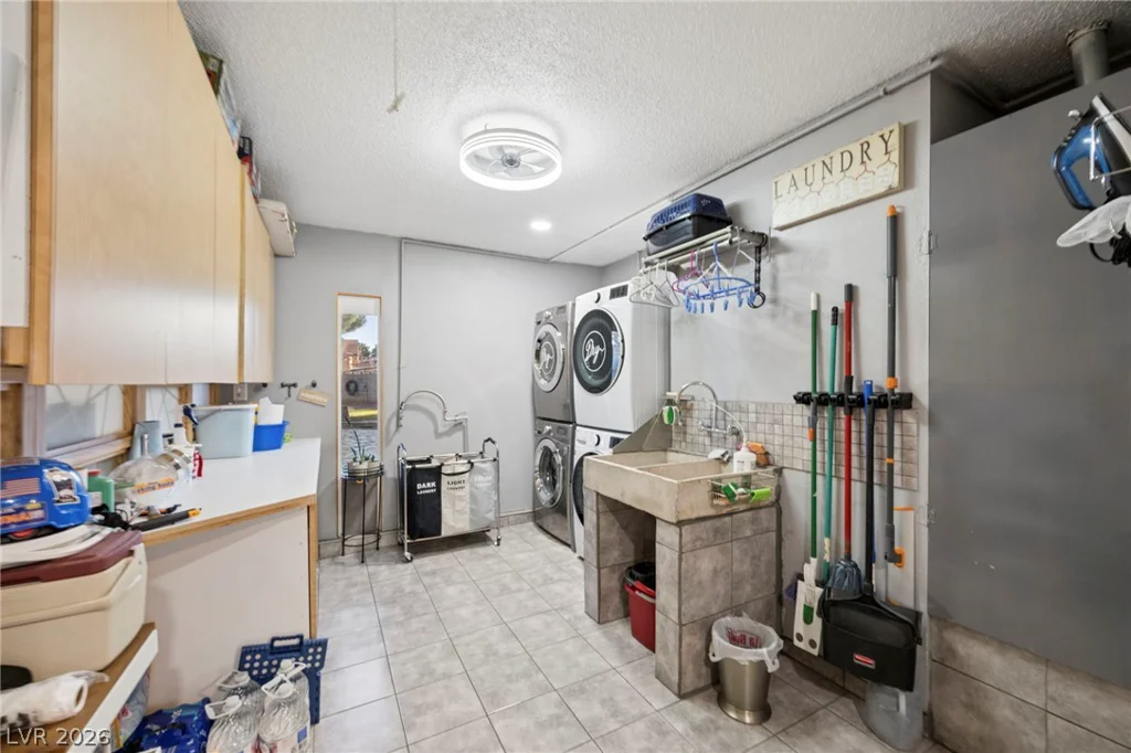 4207 Rustic, North Las Vegas, NV 89031