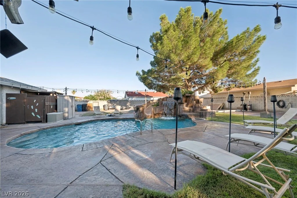 4207 Rustic, North Las Vegas, NV 89031