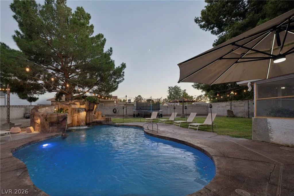 4207 Rustic, North Las Vegas, NV 89031
