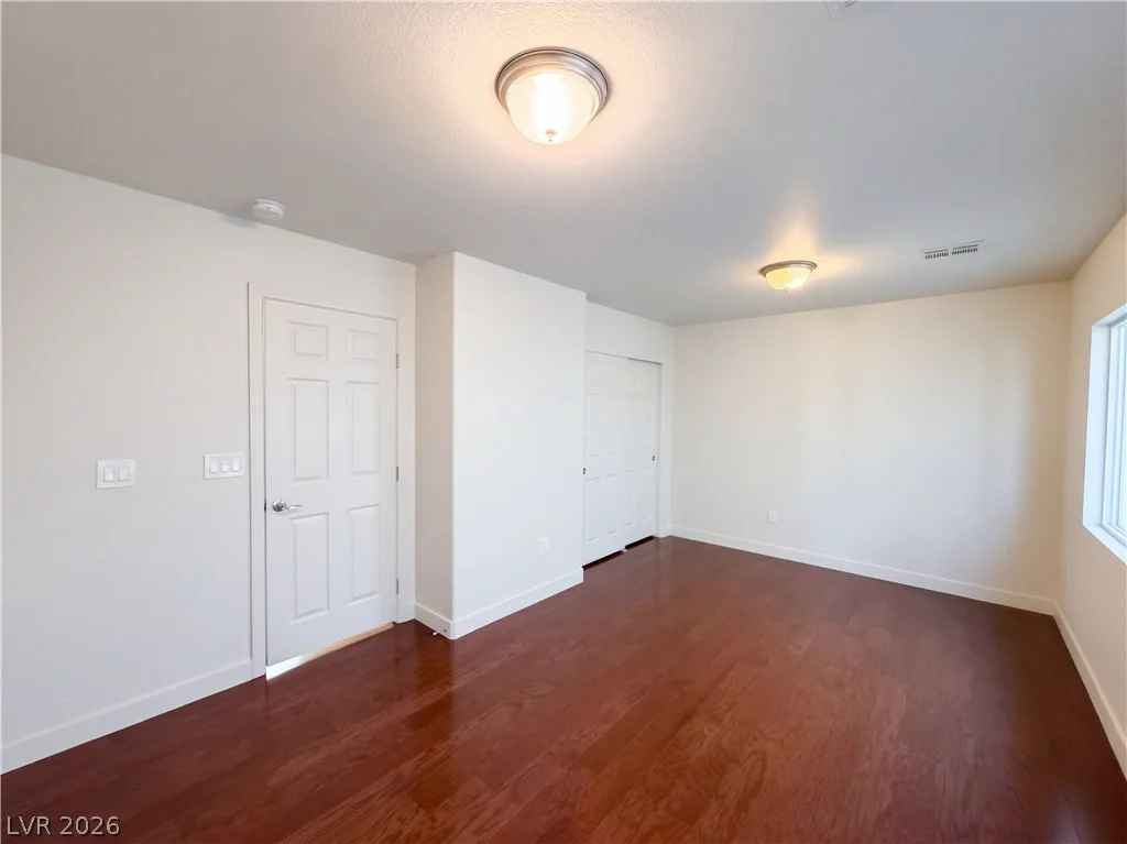 10112 Herons Rise, Las Vegas, NV 89141